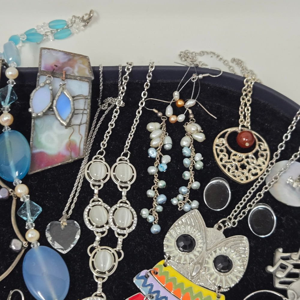 Silvertone Vintage to Modern Eclectic Jewelry Lot Crown‎ Trifari Napier WHBM - Picture 11 of 16